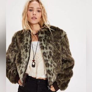 Unreal Fur Animal Spotted Foliage Jacket